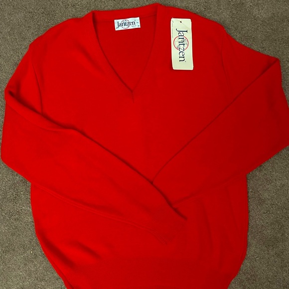 Rare vintage NWT Jantzen Red Sweater - Picture 3 of 3